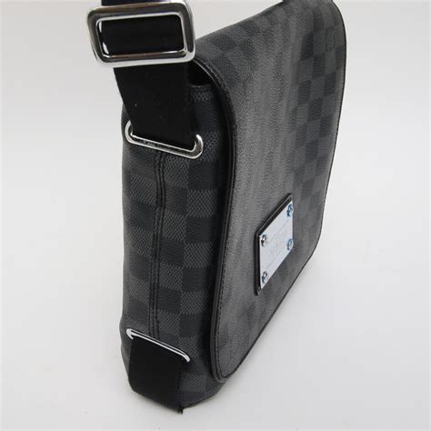 louis vuitton black flap messenger bag|louis vuitton inventeur messenger bag.